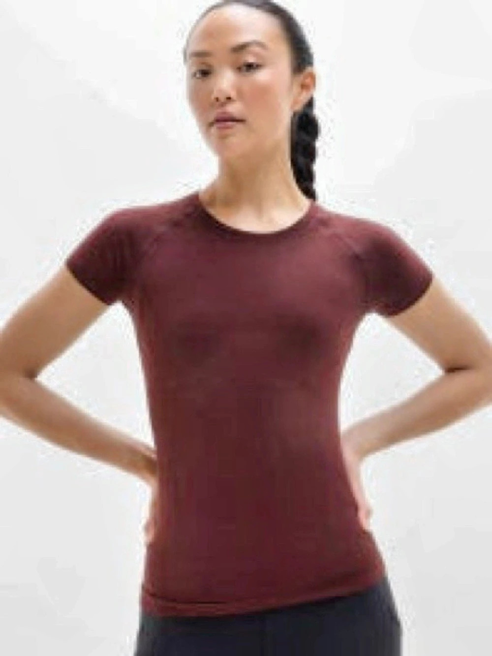 Athleta Momentum Seamless Tee Short Sleeve Athletic Tee NWT Color Garnet Size 2X